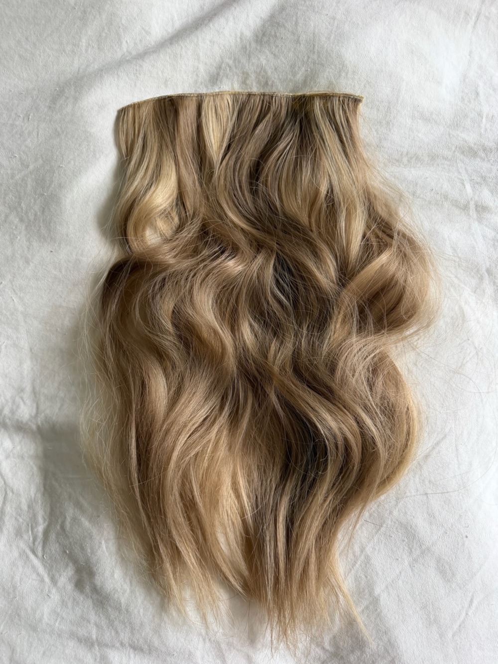 Blonde Wavy Hair Extension - Natural Blonde 20 Inches